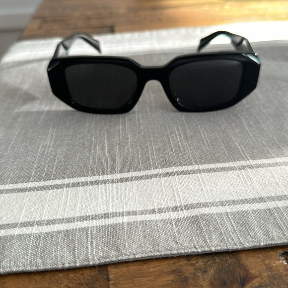 Prada PR 17WS Black - Picture 5 of 7